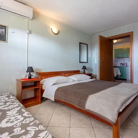 Ferienwohnung Fur 3 Personen Ca 30 Qm In Crikvenica, Kvarner Bucht Und Umgebung - B60803 *